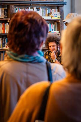 Aleš Palán - Ten farář je nějakej divnej